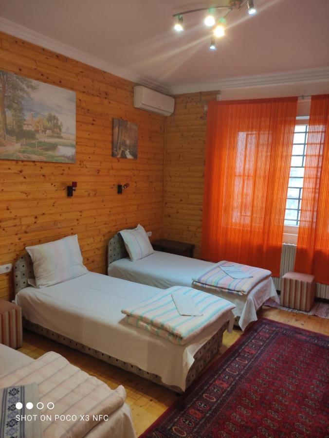 Sobe Sa Sopstvenim Kupatilom Private Rooms Bathroom In Center Novi Sad Dış mekan fotoğraf