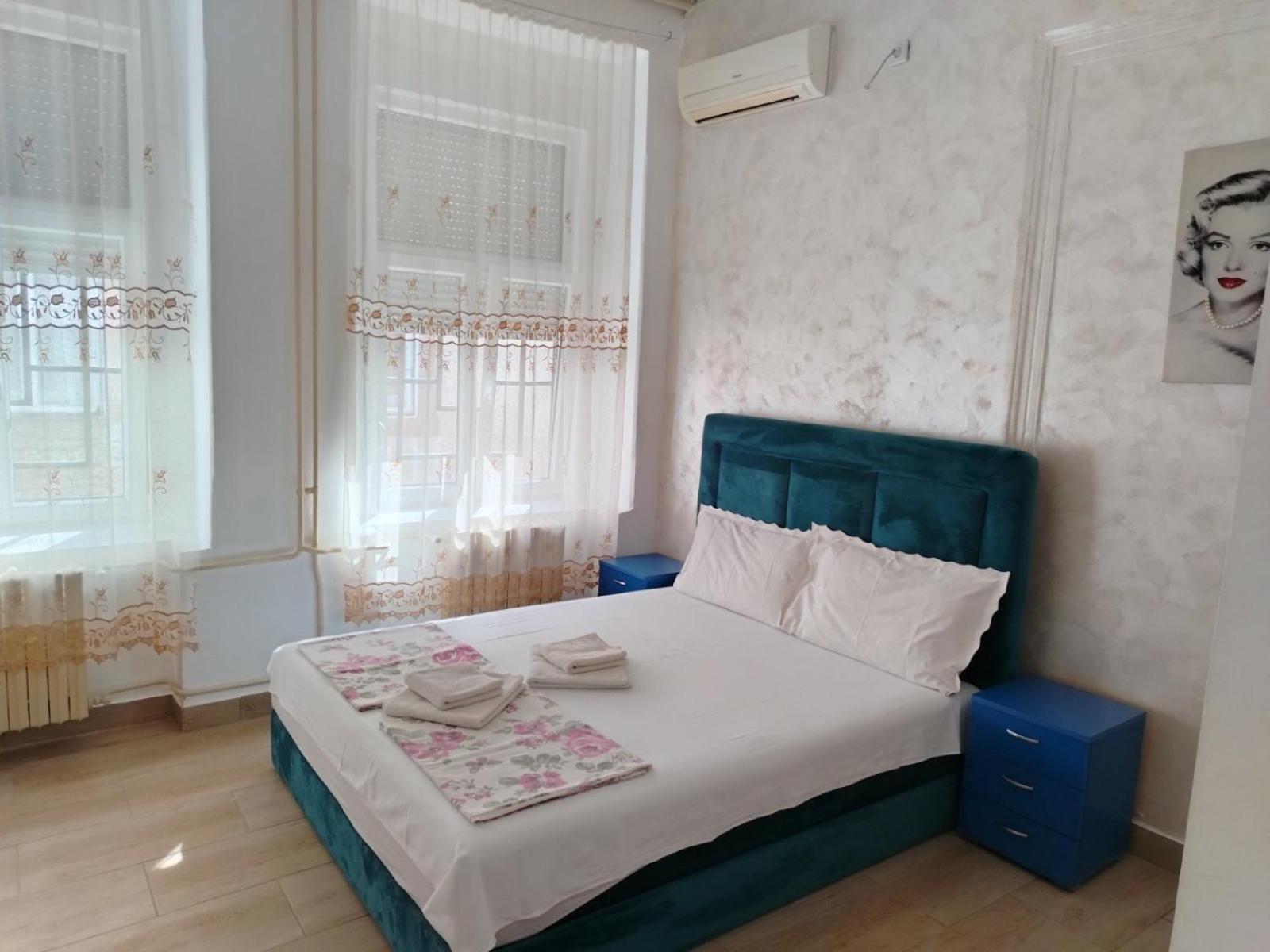 Sobe Sa Sopstvenim Kupatilom Private Rooms Bathroom In Center Novi Sad Dış mekan fotoğraf