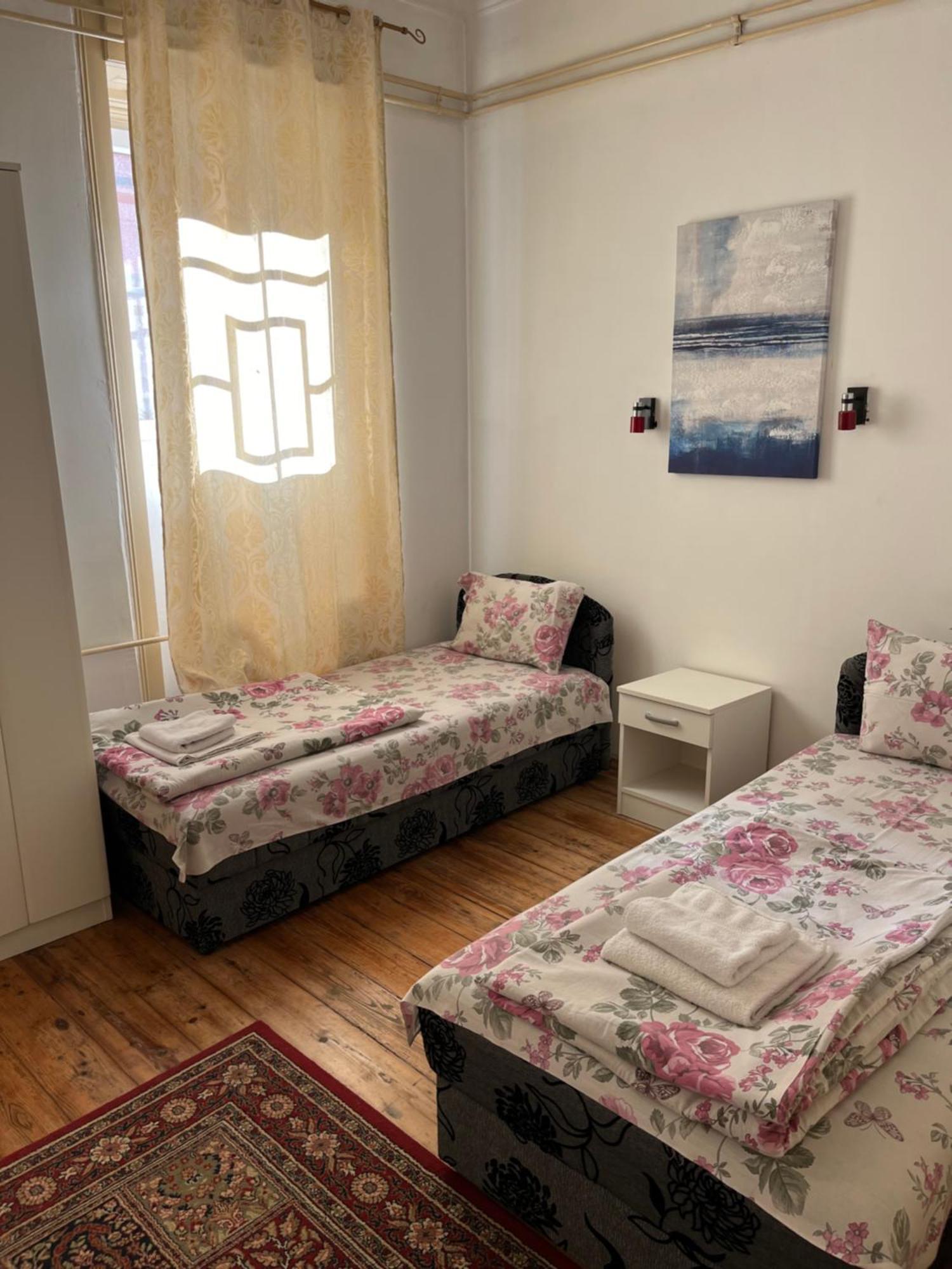 Sobe Sa Sopstvenim Kupatilom Private Rooms Bathroom In Center Novi Sad Dış mekan fotoğraf
