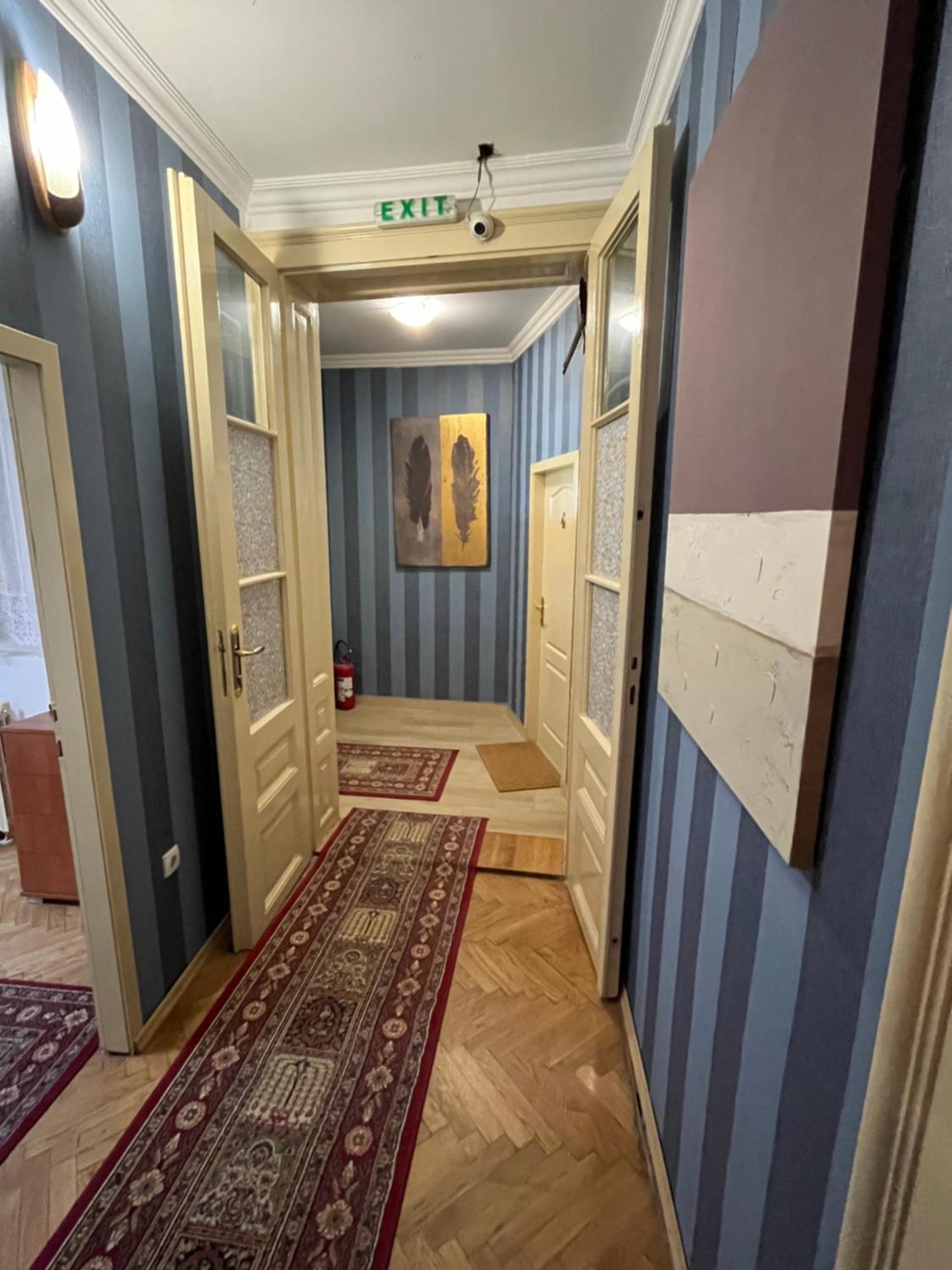 Sobe Sa Sopstvenim Kupatilom Private Rooms Bathroom In Center Novi Sad Dış mekan fotoğraf